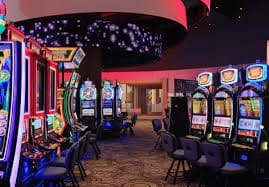 Esports ပွဲစဉ် Dota 2 နှင့် Mobile Legends Sportsbook ဈေးနှုန်းကြည့်ရှုနေသောမြင်ကွင်း